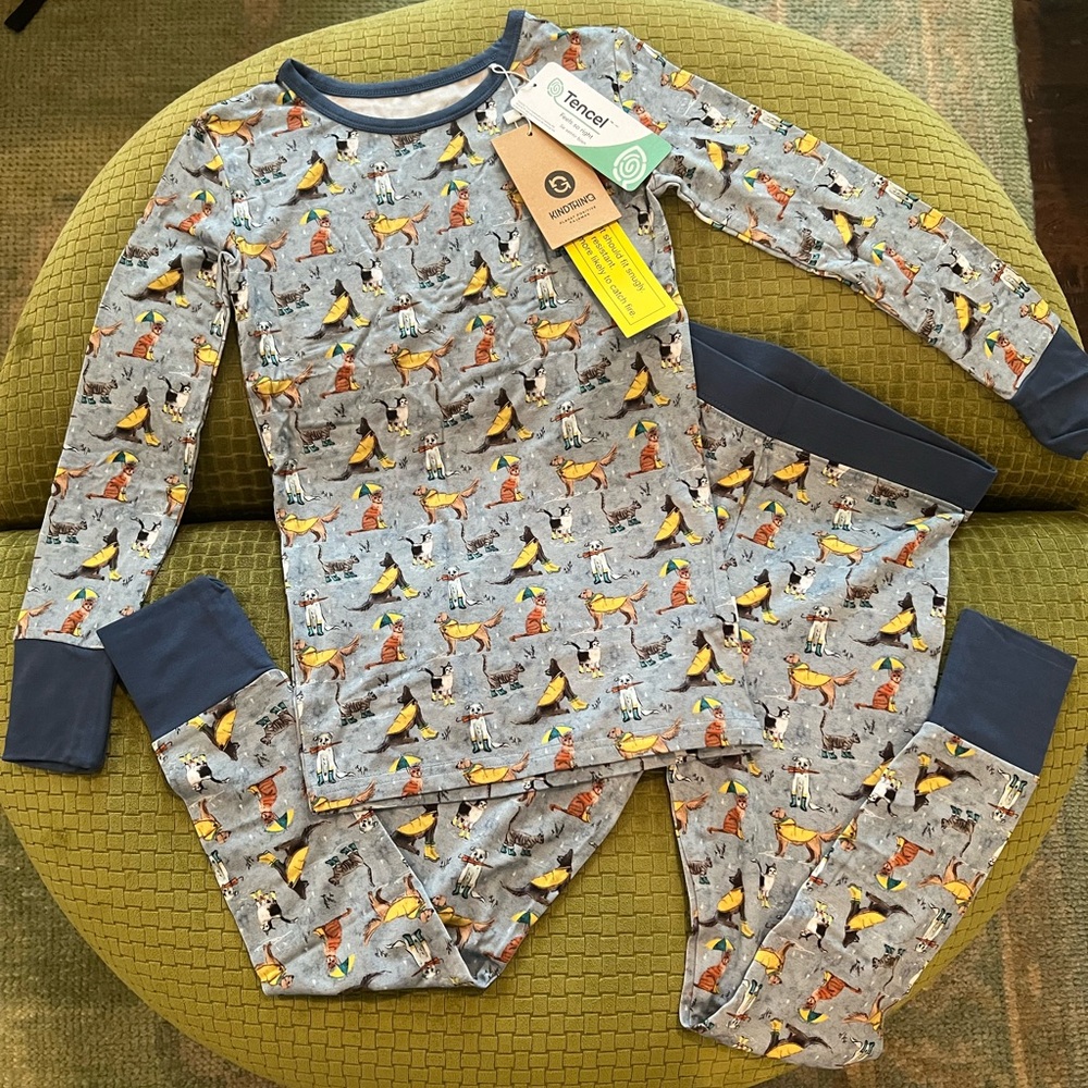 Kind things/Wildwoven Raining Cats and Dogs 2 piece pajama set NWT